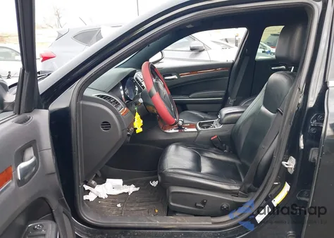 2013 Chrysler 300 Motown из США, поврежденный, VIN 2C3CCAAG8DH556391